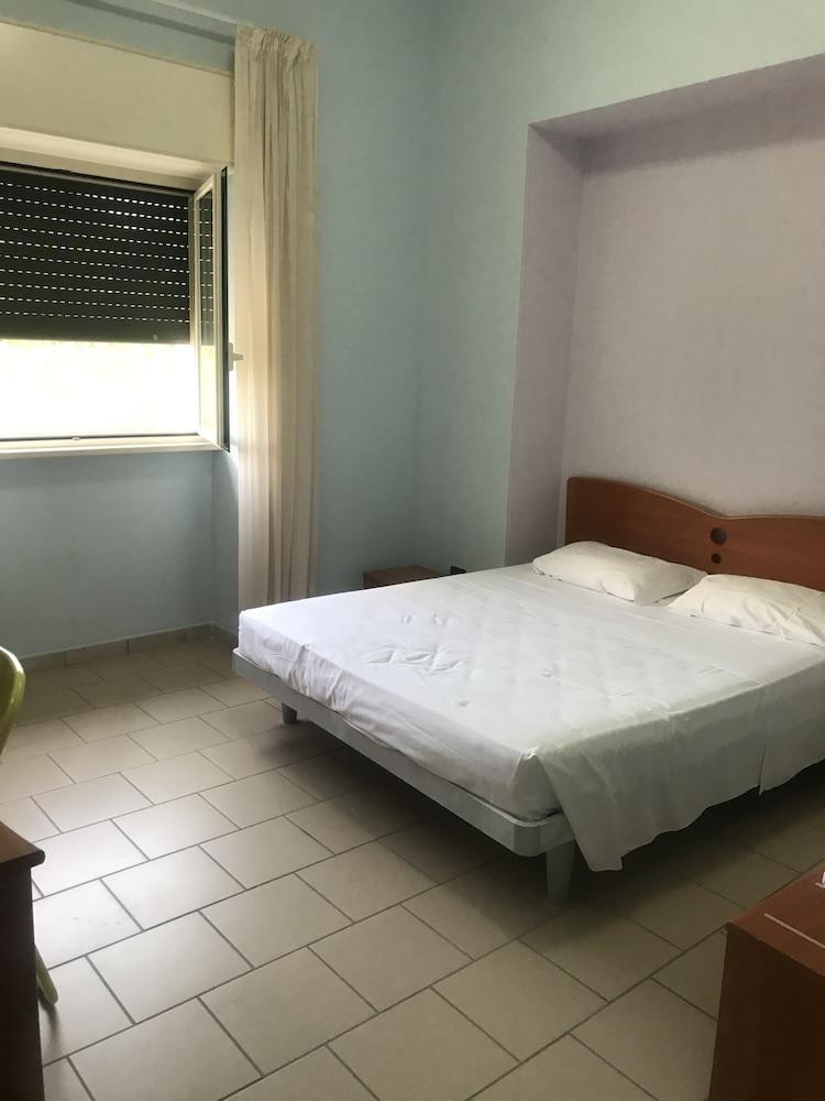 Villaggio Turistico Malibuu Manduria Buitenkant foto